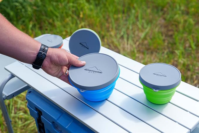 Scratch & Dent Promo - Collapsible Silicone Container w/Lid - Med. Green